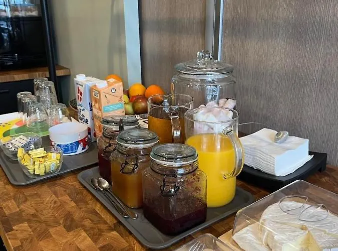 Des 4 Soleils 호텔 2*