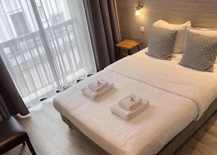 Hotel Des 4 Soleils 2*