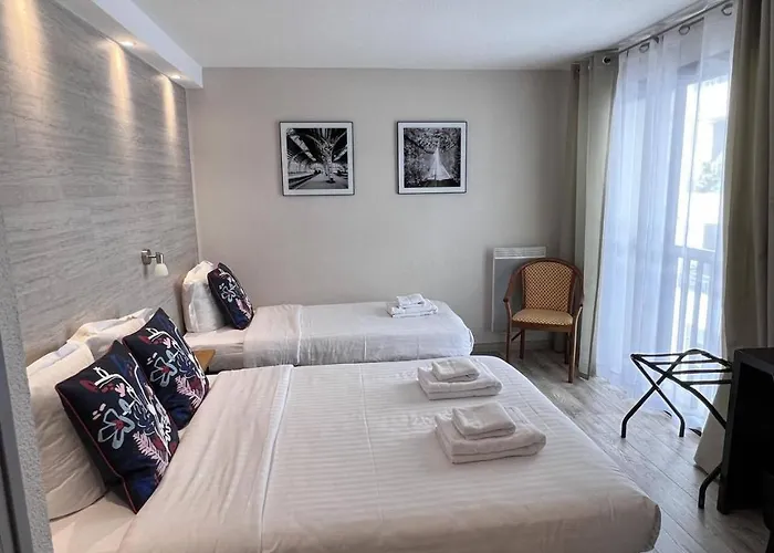 Hotel Des 4 Soleils Aix-les-Bains