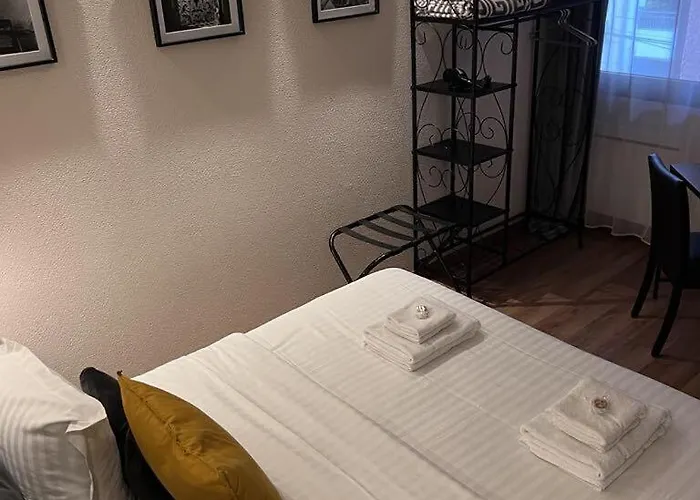 Hotel Des 4 Soleils 2*