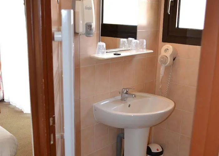 Hotel Des 4 Soleils 2*